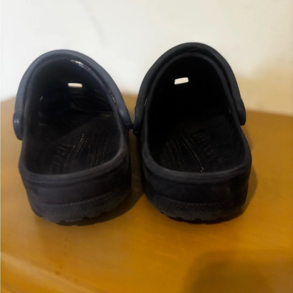 Navy Blue Slip-On CROCS 4/6